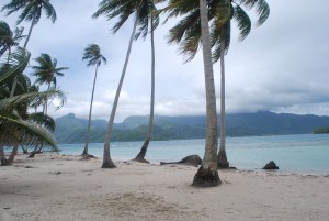 a motu in French Polynesia©Jean Janssen