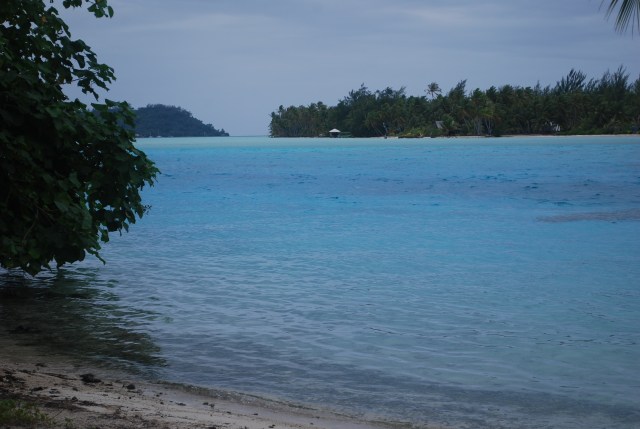 Why you come to the south pacific...the beautiful clear water and white sand beaches. Near Bora Bora in French Polynesia©Jean Janssen