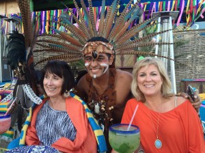 Jane, Janie, and friend at The Office. Cabo San Lucas, Mexico.©Jean Janssen