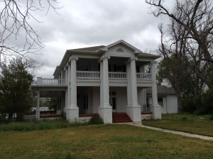 Along Hwy 29 in Historic Georgetown, Texas.©Jean Janssen