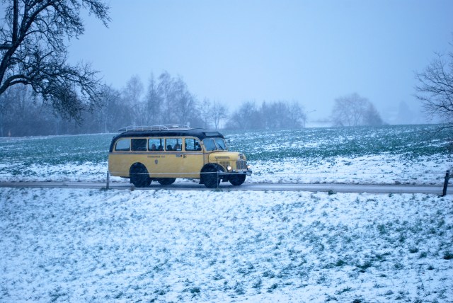 The bus that takes visitors from Streyl and Christkindl.  Yes, we got snow today. ©Jean Janssen