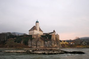 Along the Danube in the Wachau Valley ©Jean Janssen
