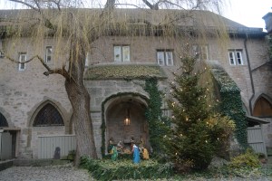 Franciscan Church courtyard nativity scene. Rothenburg, Germany ©Jean Janssen