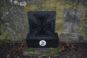  Headstone in the Ashfeld, Germany cemetery.  Note the symbol and years noted (not a life span). ©Jean Janssen