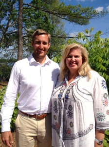 My cousin Tony survived the wake splash sitting waterside at Rose's.  Note the lower pant leg is not shown.  He recently graduated from U of M and is now a Doctor of Dental Surgery.  He heads to Boston next week to explore his speciality at Boston University.  Was here in GR the day he was born.
