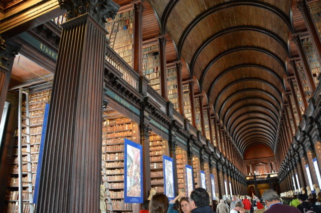 The Long Room, The Old Library, Trinity College campus, Dublin, Ireland ©Jean Janssen