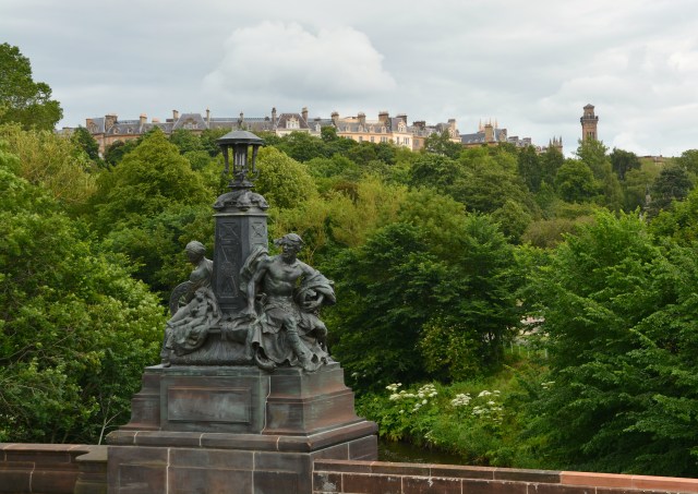 Kelvingrove Park, Glasgow, Scotland ©Jean Janssen