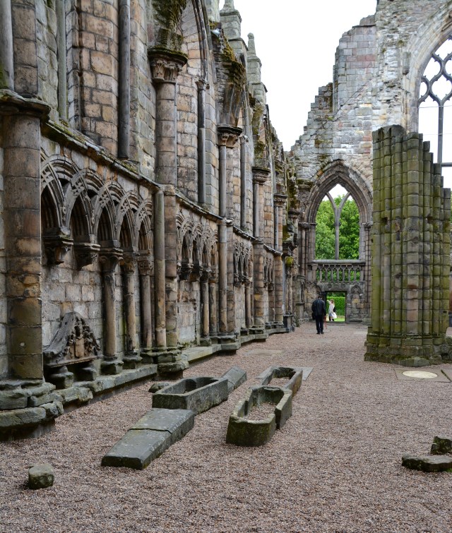 Abbey ruins at Holyroodhouse, Edinburgh, Scotland ©Jean Janssen