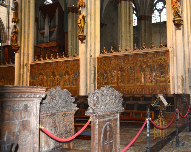 Painted panels in Cologne Cathedral ©Jean Janssen