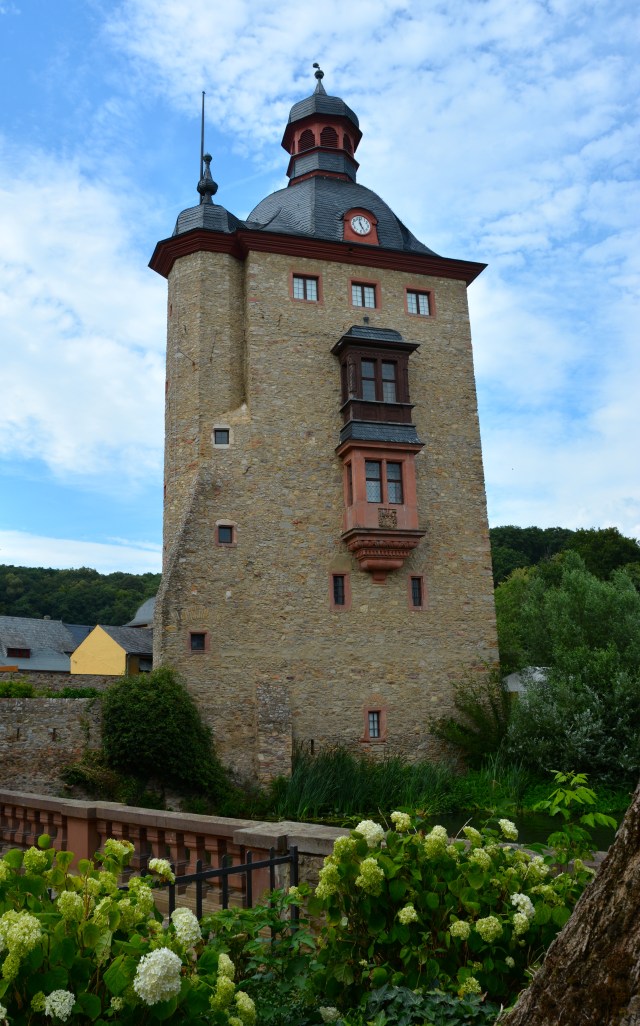 Schloss Vollrads, near Rudesheim, Germany ©Jean Janssen