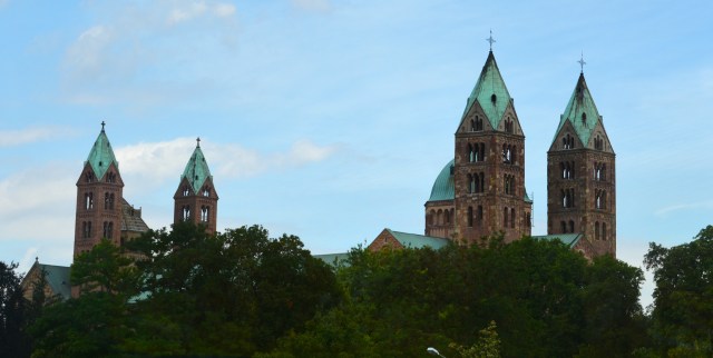 View at we arrived at the city of the spires of the Romanesque Cathedral at Speyer, Germany. ©Jean Janssen