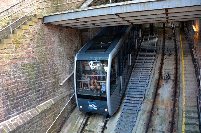 Funicular ride up to Heidelberg Castle, Germany ©Jean Janssen